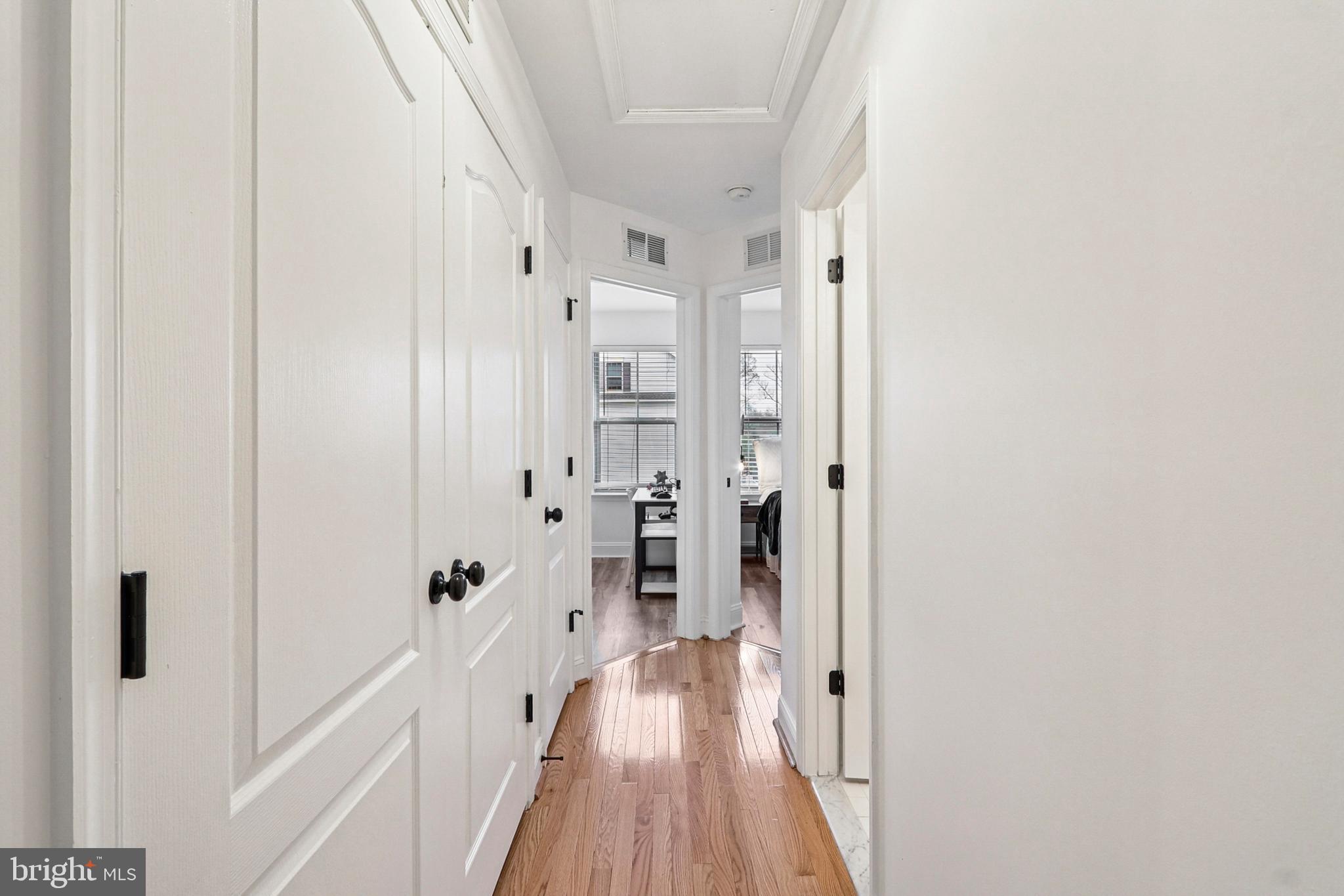 4505 Potomac Highlands Circle Triangle, VA 22172 - Photo 33 of 65 a view of a hallway with wooden floor and staircase