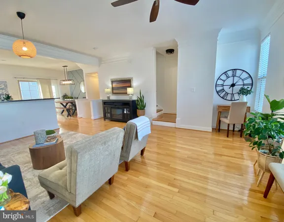 $425,000 | 4505 Potomac Highlands Circle, Triangle, VA 22172