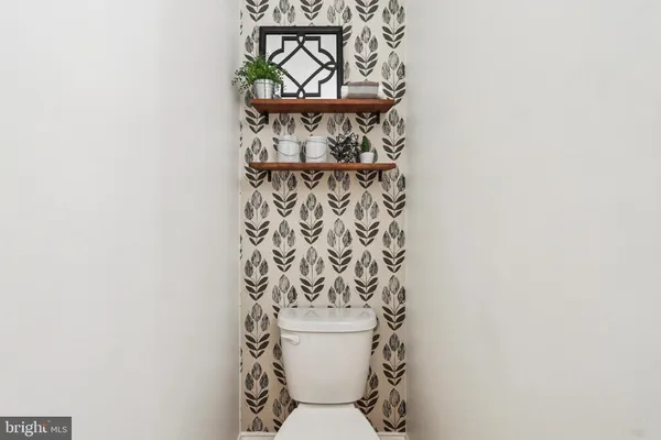 $425,000 | 4505 Potomac Highlands Circle, Triangle, VA 22172