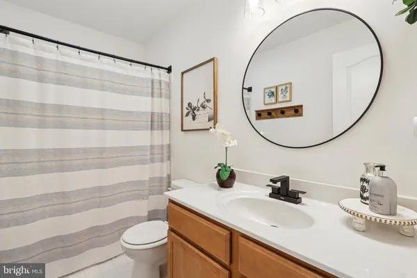 $425,000 | 4505 Potomac Highlands Circle, Triangle, VA 22172