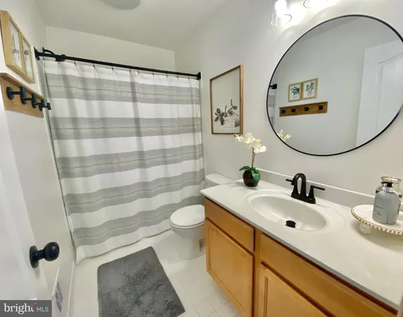 $425,000 | 4505 Potomac Highlands Circle, Triangle, VA 22172