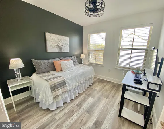 $425,000 | 4505 Potomac Highlands Circle, Triangle, VA 22172