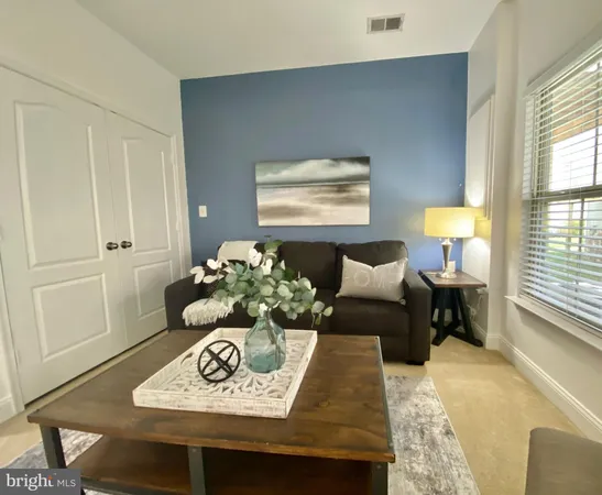 $425,000 | 4505 Potomac Highlands Circle, Triangle, VA 22172