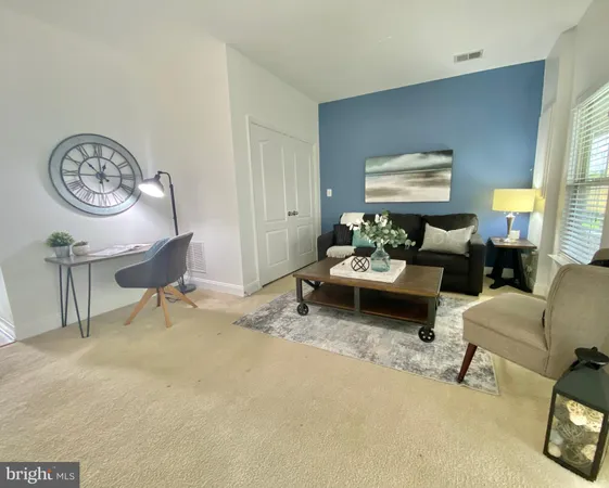 $425,000 | 4505 Potomac Highlands Circle, Triangle, VA 22172