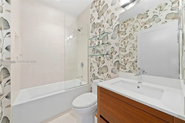 $3,850,000 | 3581 East Glencoe Street, Unit 403, Miami, FL 33133