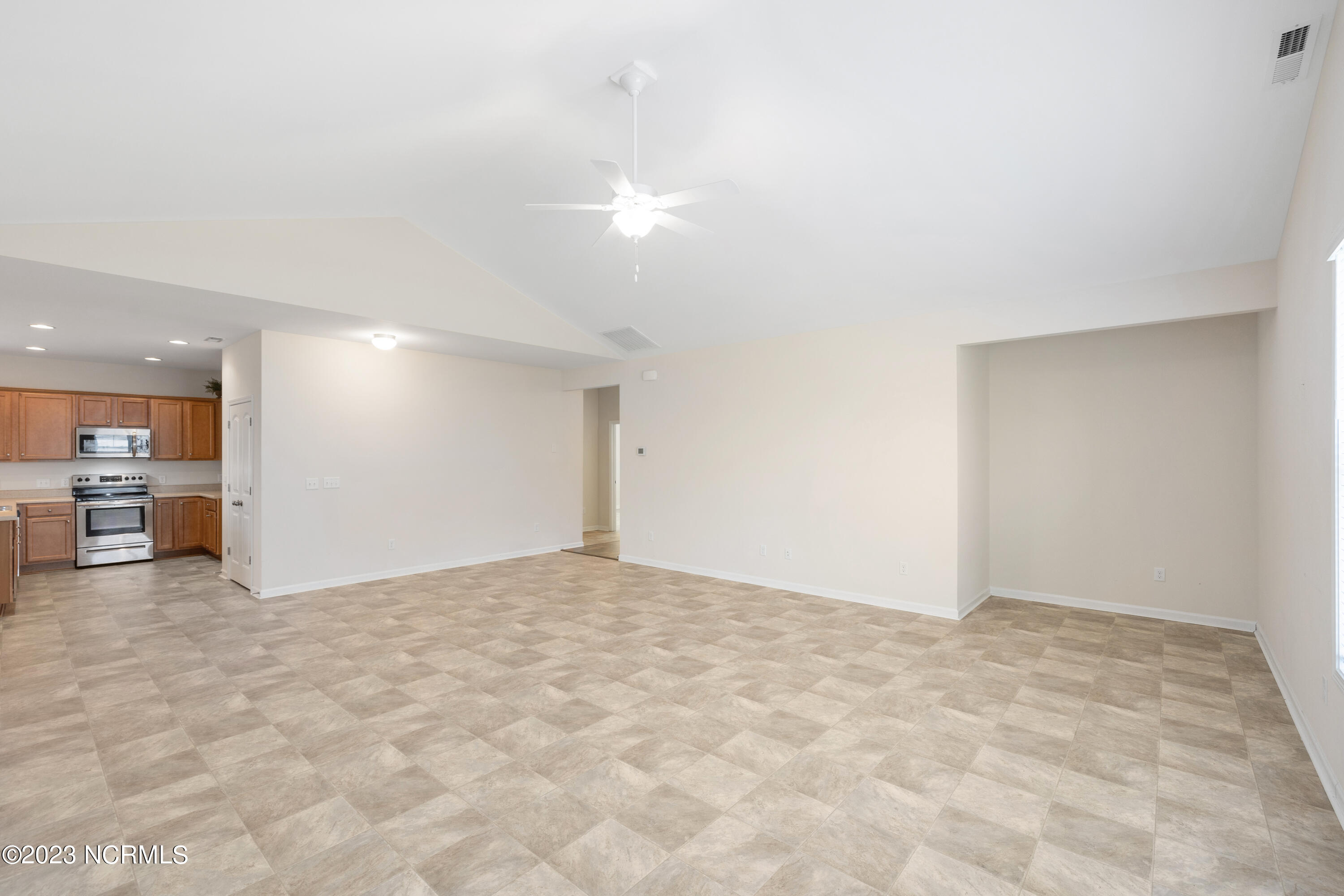 486 Toms Creek Road Rocky Point, NC 28457 - Photo 8 of 32 1Q3A7910.jpg-FULL