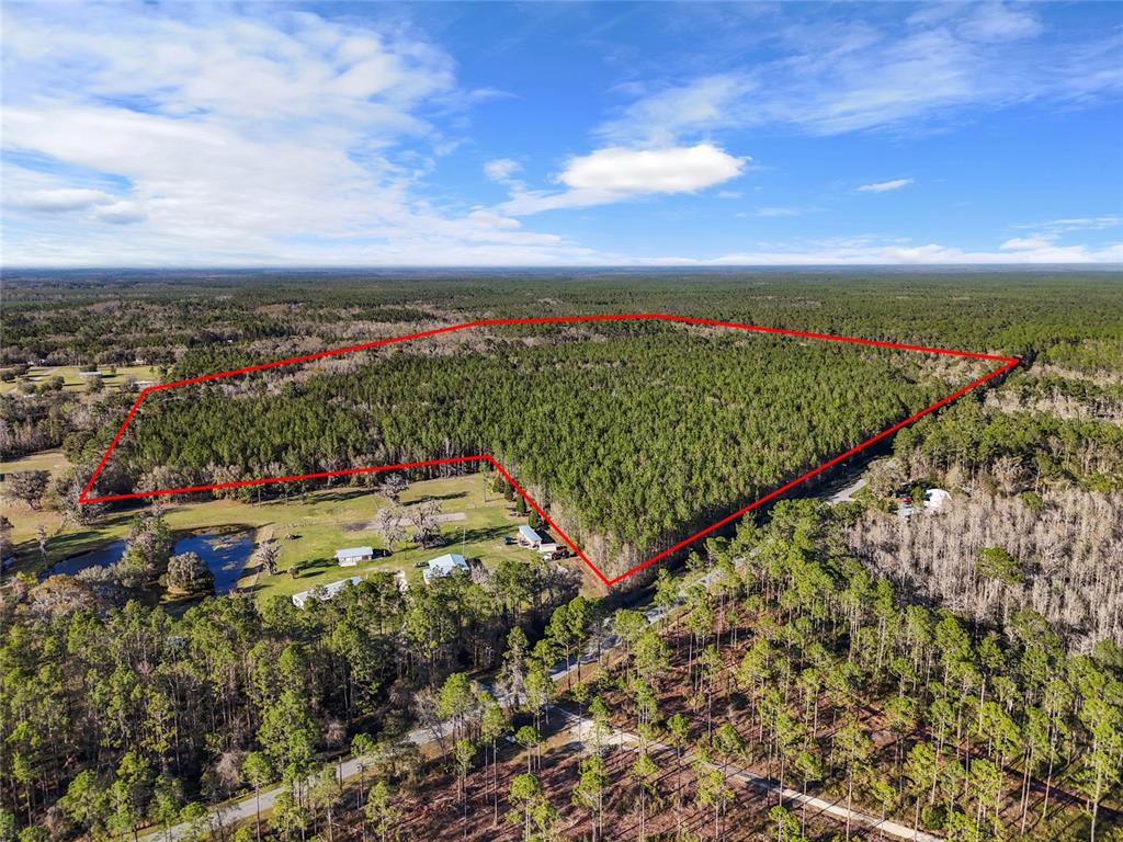 1317 Northeast Drew Road Lake City, FL 32055 - Photo 5 of 32 a view of city and ocean