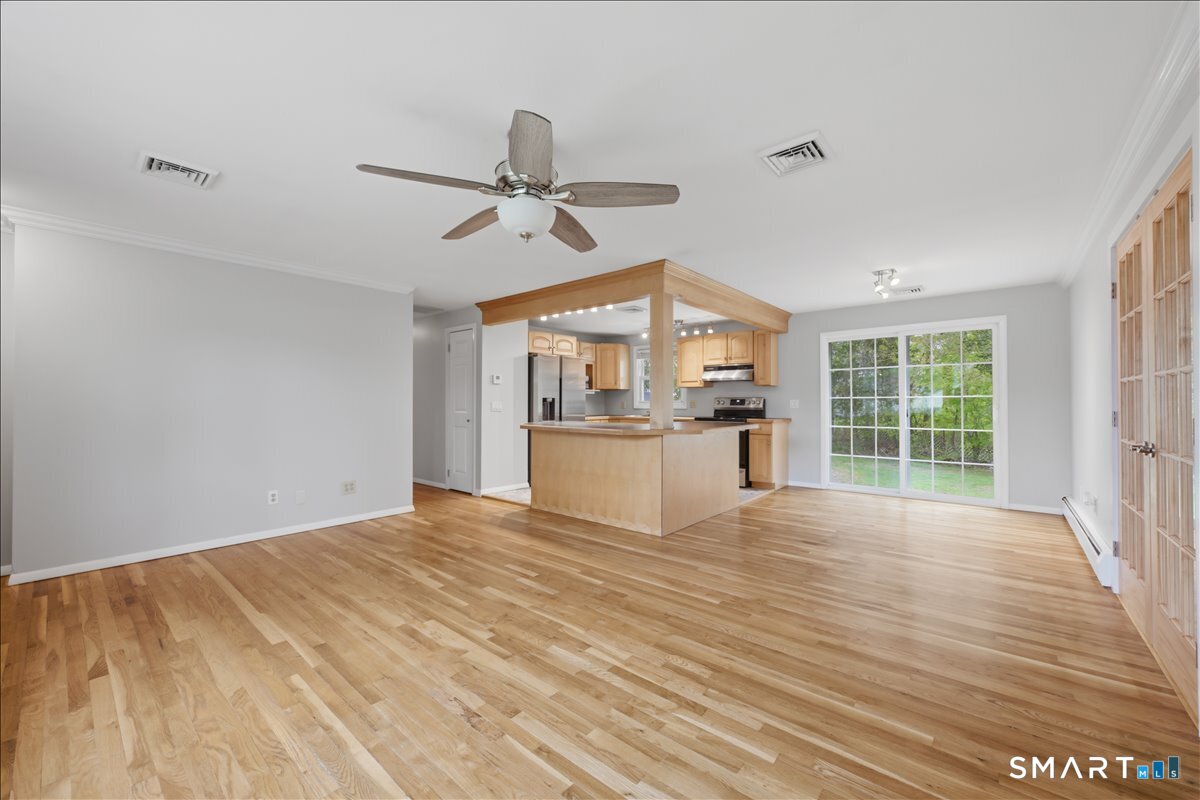 13 Mark Trail Groton, CT 06340 - Photo 11 of 38