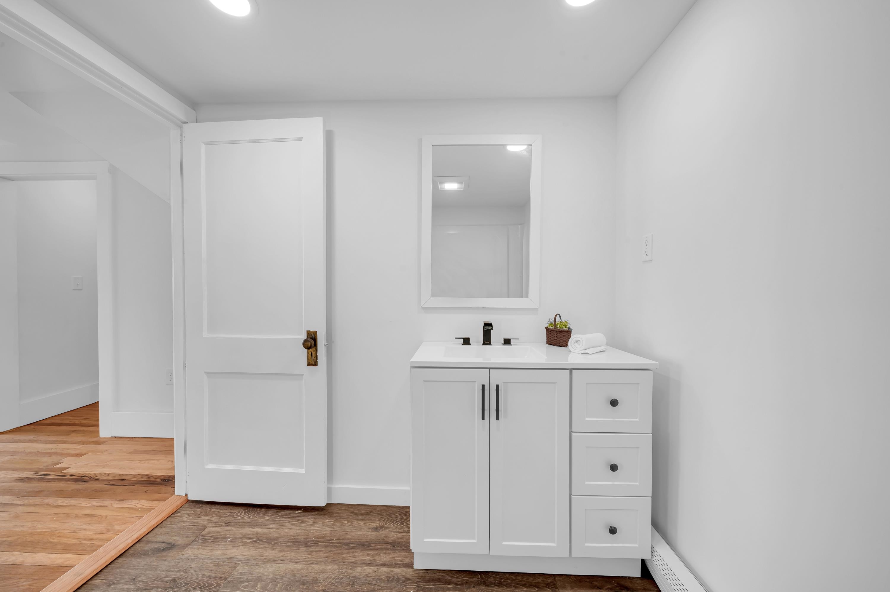 315 Hackett Hill Road Hooksett, NH 03106 - Photo 42 of 54