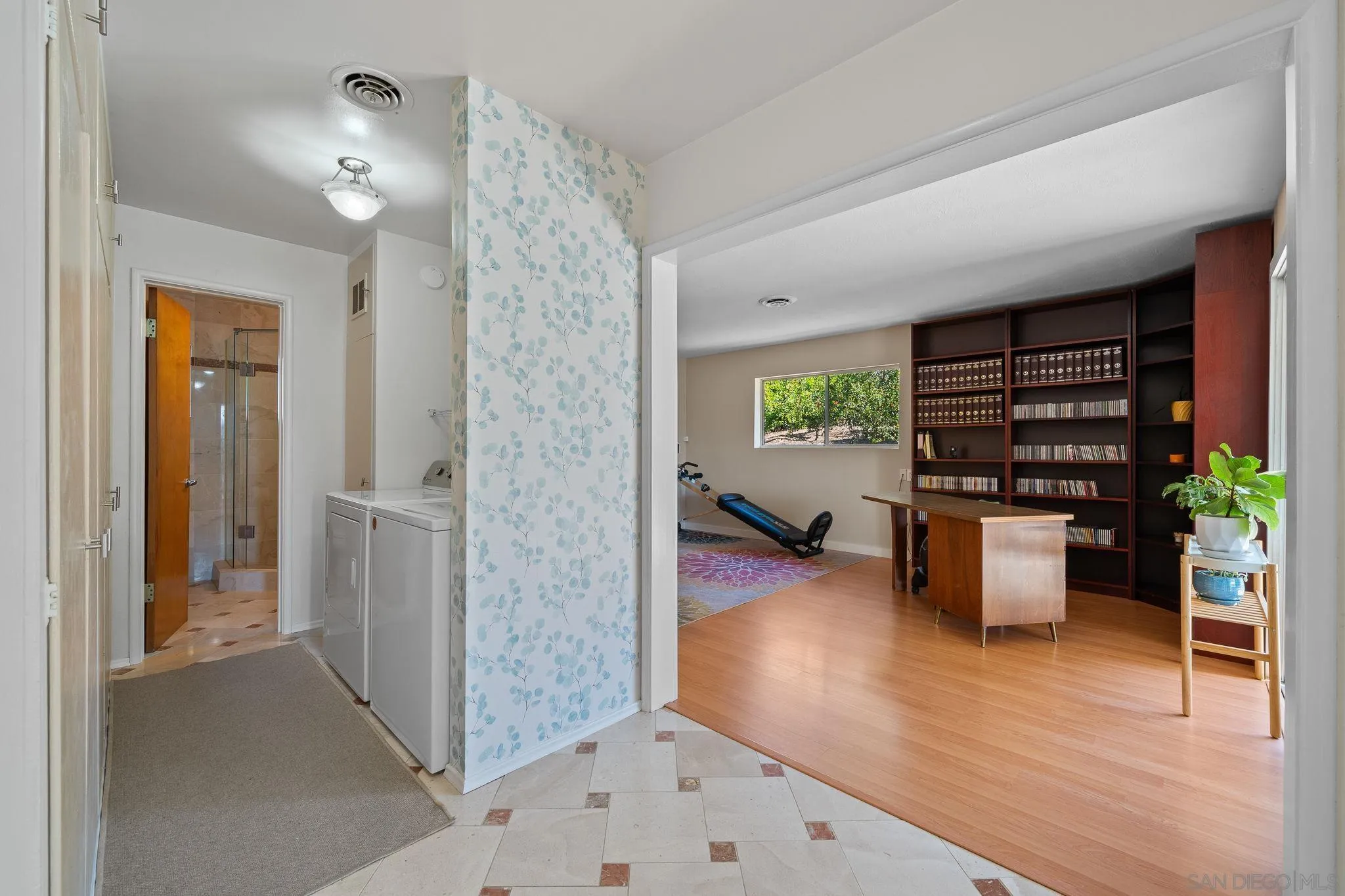3958 Kenwood Drive Spring Valley, CA 91977 - Photo 13 of 24 Laundry