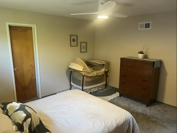 a view of a livingroom with furniture