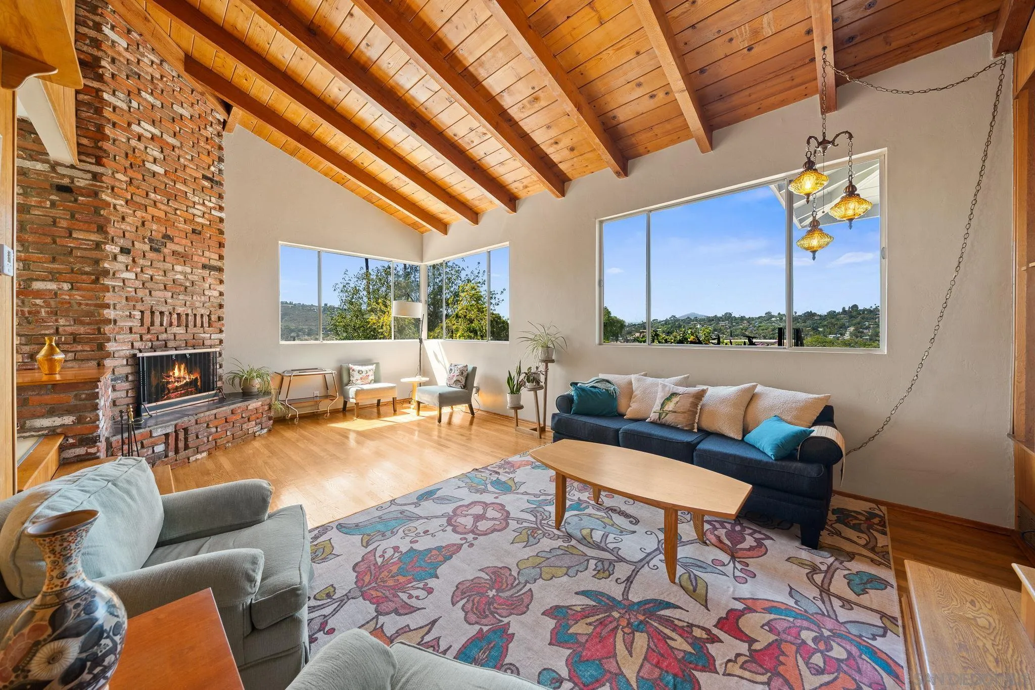 3958 Kenwood Drive Spring Valley, CA 91977 - Photo 2 of 24 Living Room