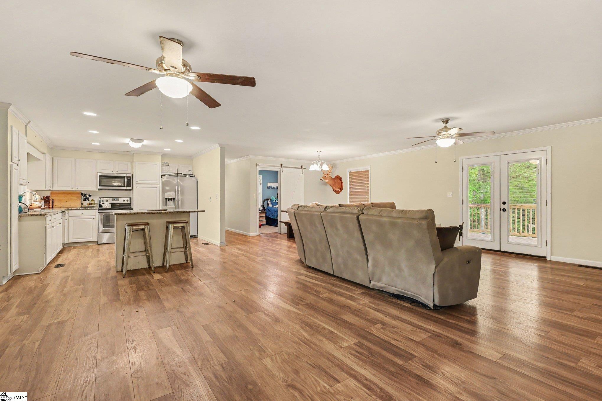 1669 Bolt Road Gray Court, SC 29645 - Photo 4 of 33