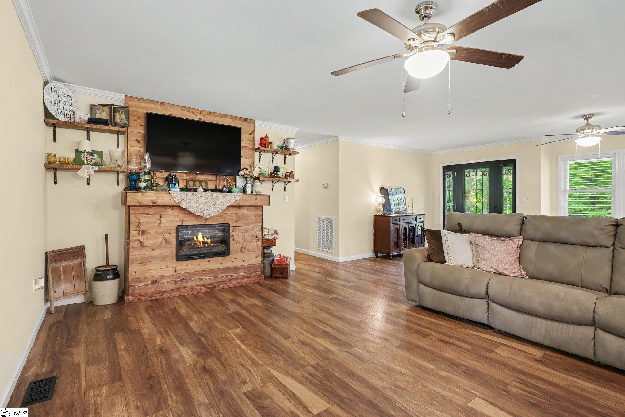 1669 Bolt Road Gray Court, SC 29645 - Photo 6 of 33