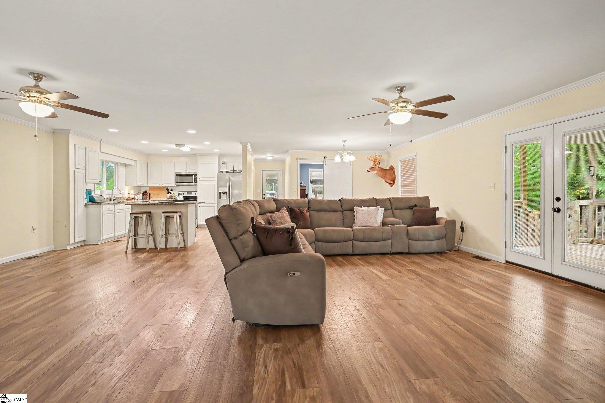 1669 Bolt Road Gray Court, SC 29645 - Photo 8 of 33