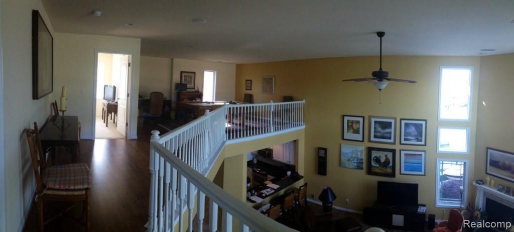 3239 Janea Rue Boulevard Monroe, MI 48162 - Photo 4 of 18 Hallway to loft & guest room