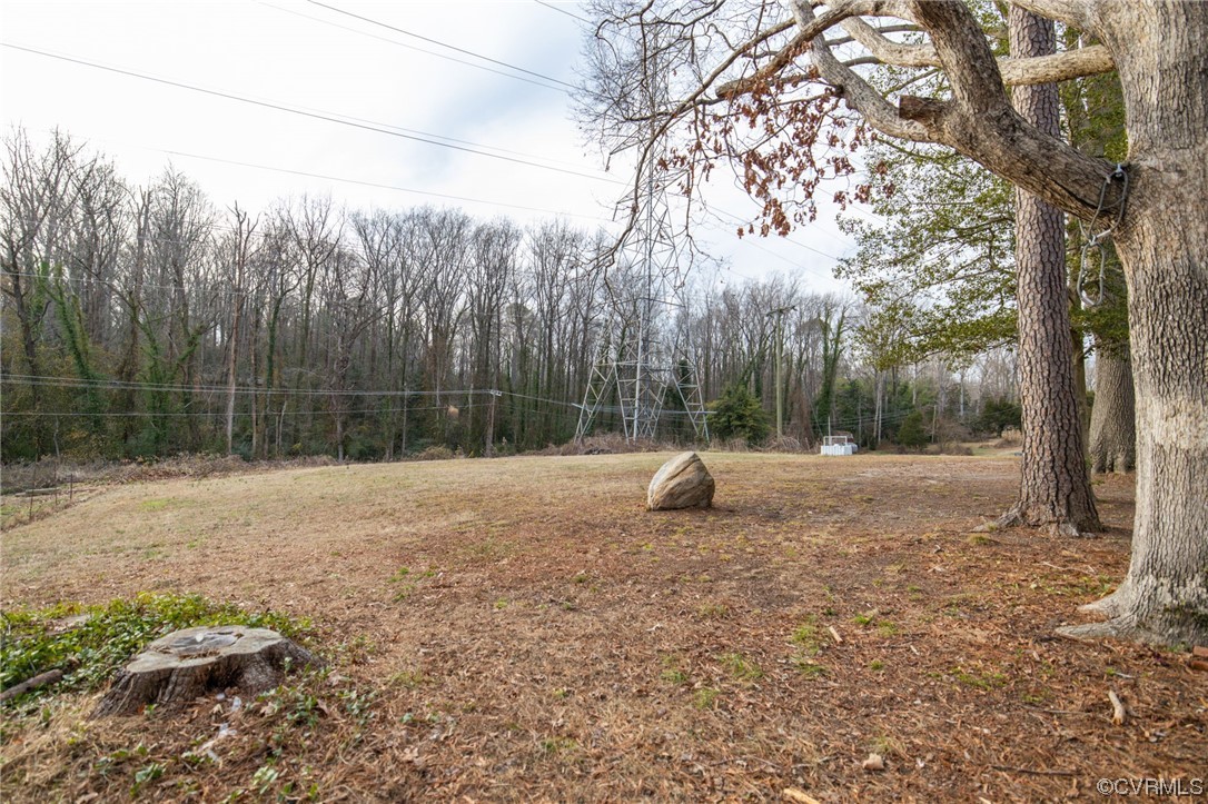 1818 Bloomfield Road Richmond, VA 23225 - Photo 36 of 45 a view of a outdoor space