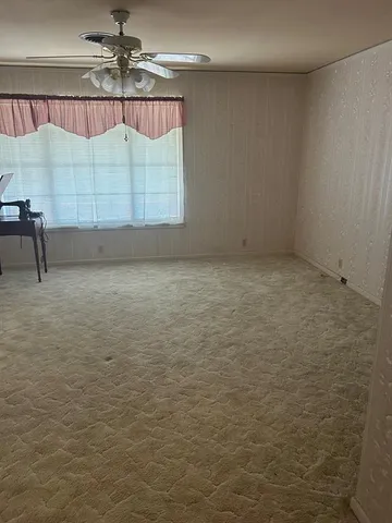 a view of a indoor garage