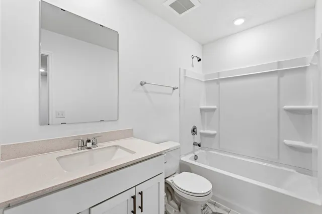 $362,310 | 5229 Long Pointe Pass, Woodbury, MN 55129