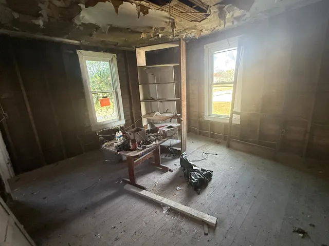 $79,900 | 14197 Springfield Road, Bath, IN 47010