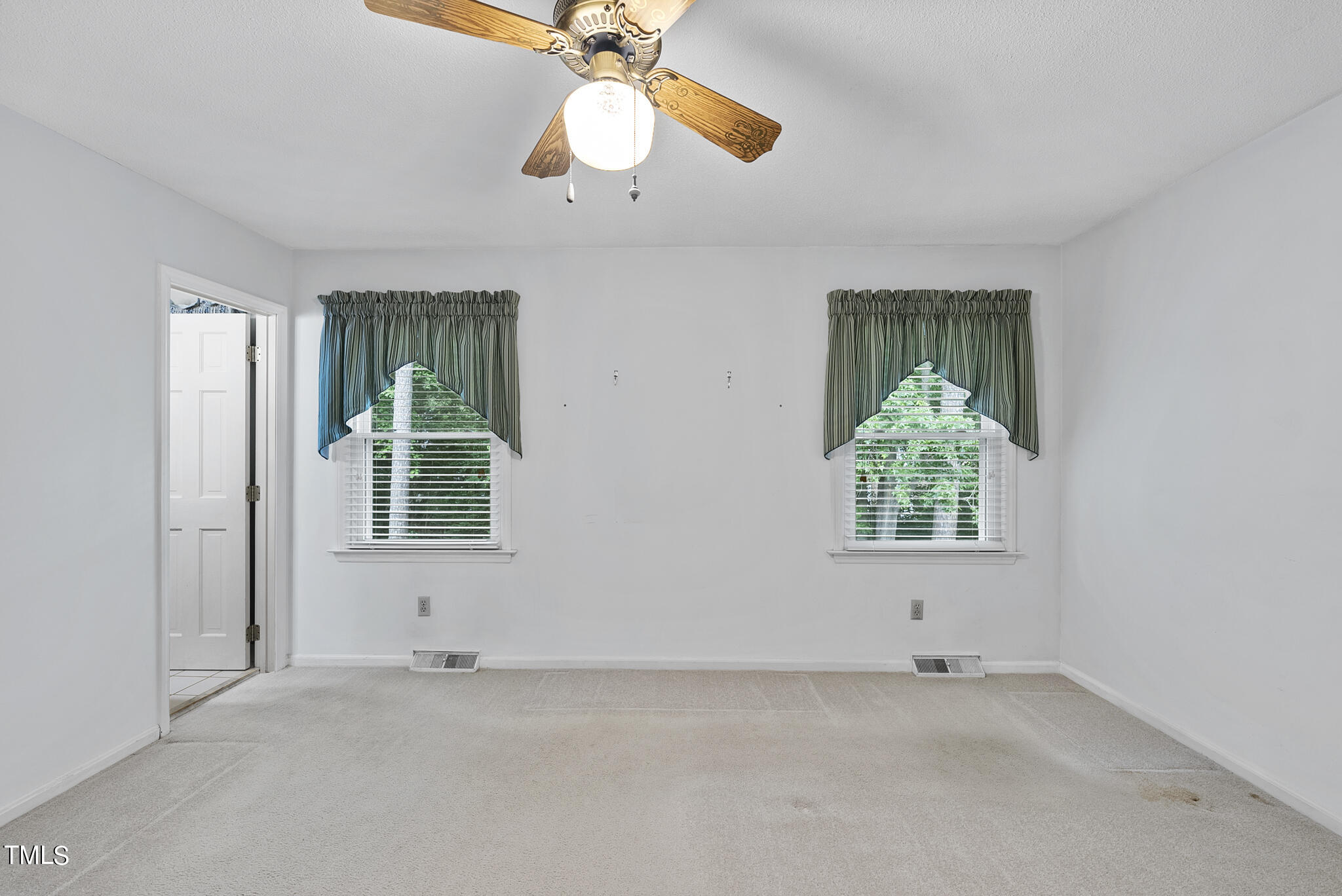 5213 Old Forge Circle Raleigh, NC 27609 - Photo 25 of 37 DSC08550