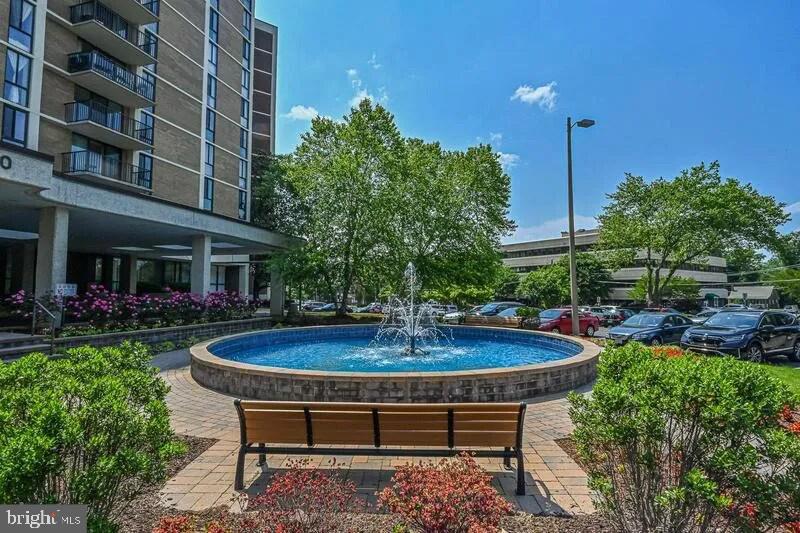 6800 Fleetwood Road, Unit 818 McLean, VA 22101 - Photo 2 of 24