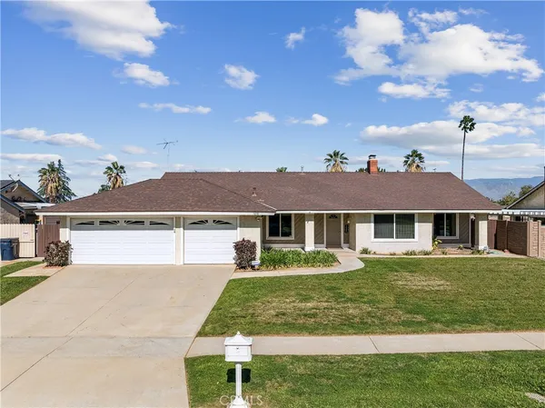 $697,000 | 1030 Fallbrook Avenue, Redlands, CA 92373