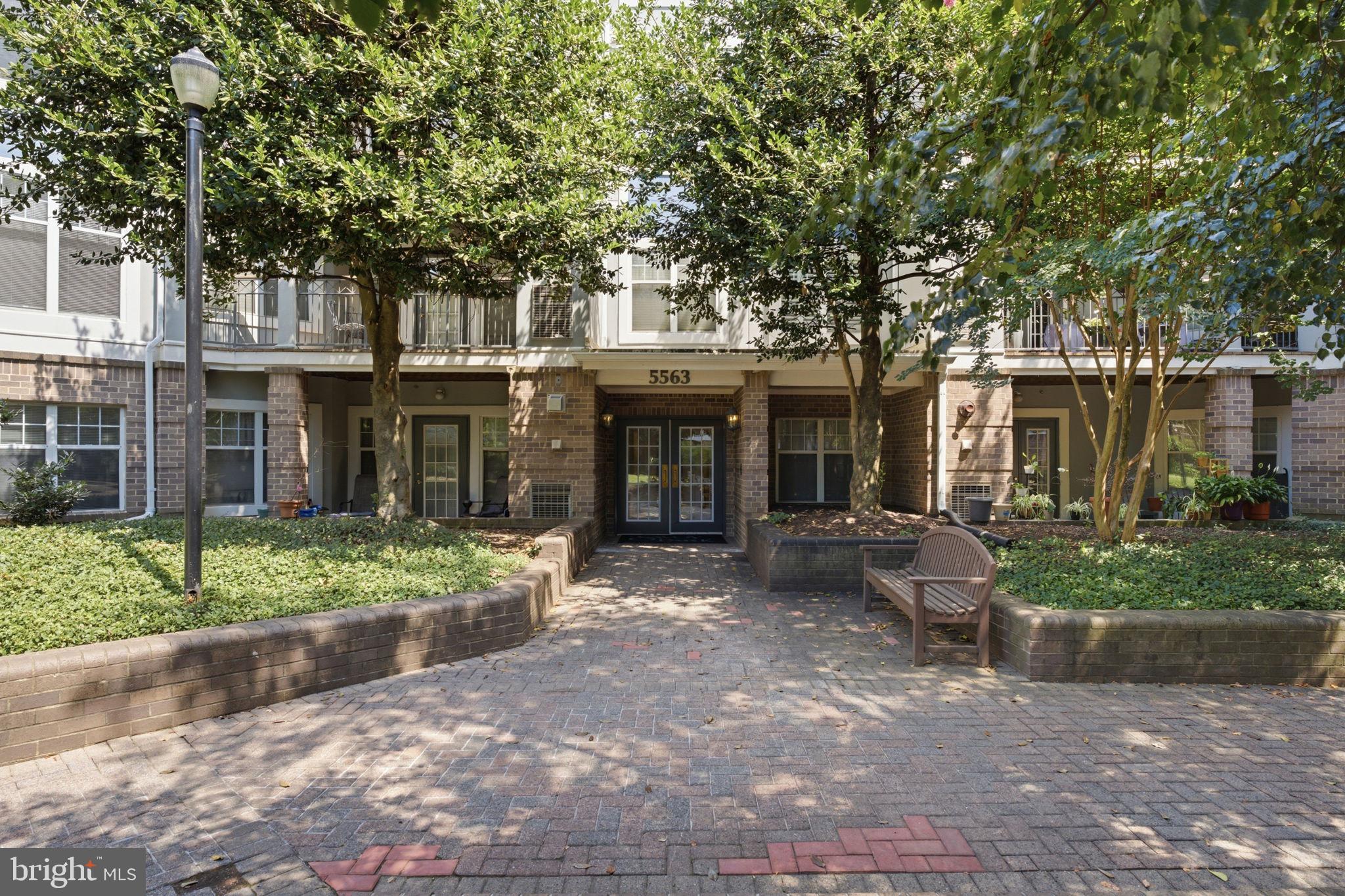 5563 Seminary Road, Unit 107 Falls Church, VA 22041 - Photo 2 of 53 Gallery Image 2