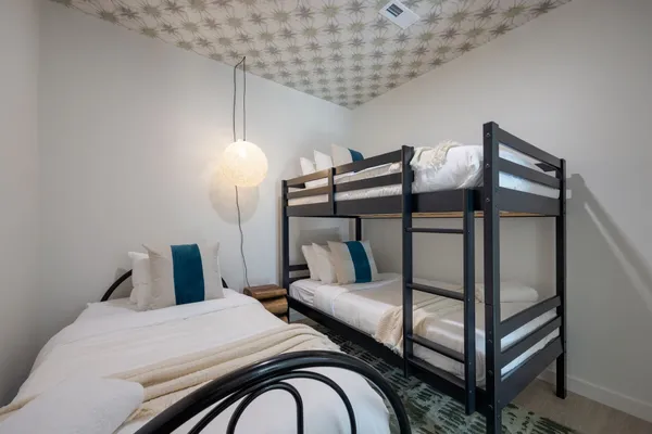 $6,995 | 635 7th Avenue South, Unit 302, Nashville, TN 37203