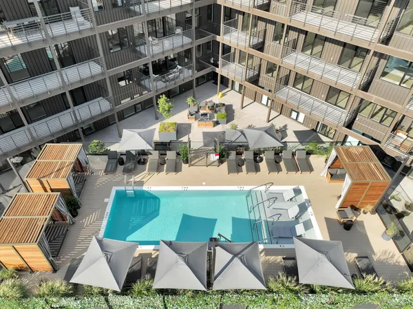 $6,995 | 635 7th Avenue South, Unit 302, Nashville, TN 37203