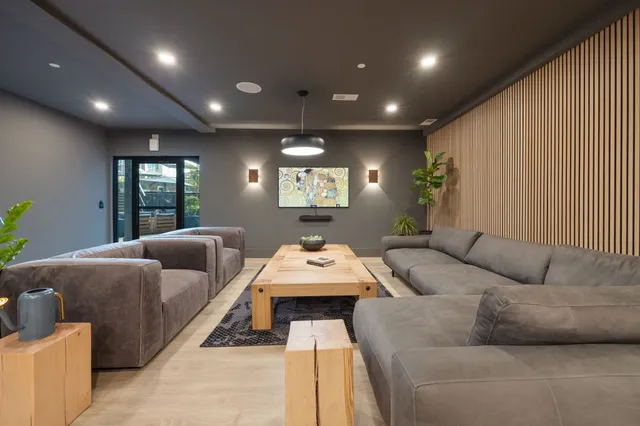 $6,995 | 635 7th Avenue South, Unit 302, Nashville, TN 37203