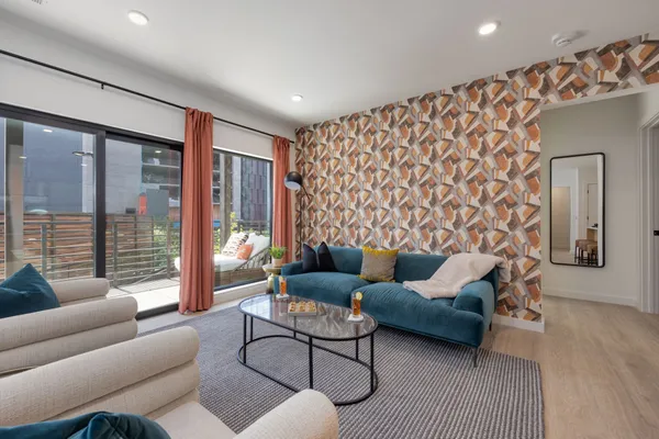 $6,995 | 635 7th Avenue South, Unit 302, Nashville, TN 37203