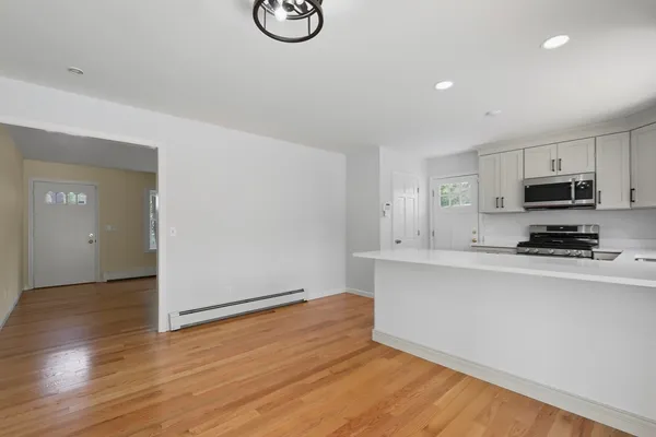$525,000 | 49 Onset Avenue, Buzzards Bay, MA 02532