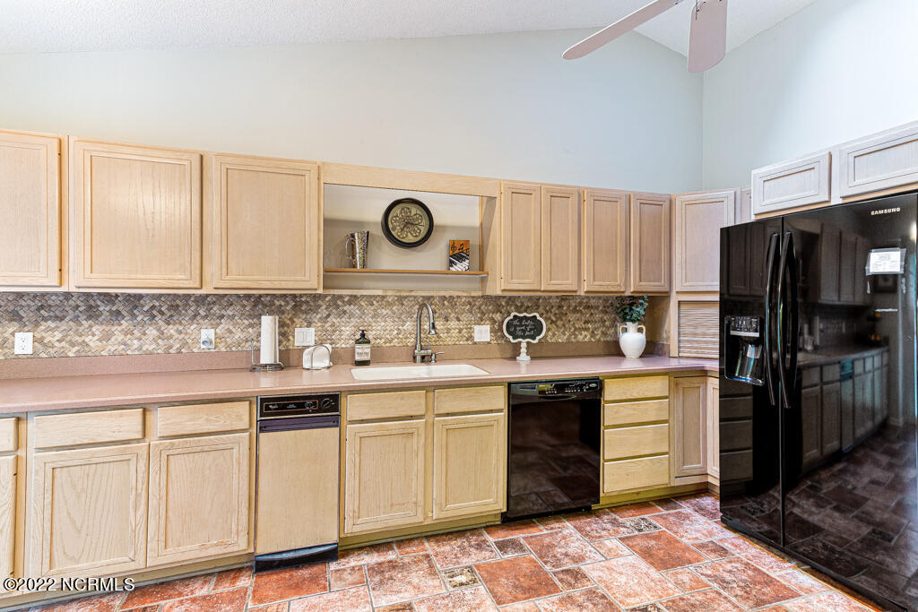 4 Lake Pinehurst Villas Road Pinehurst, NC 28374 - Photo 13 of 56 Lots of cabinets and countertop space