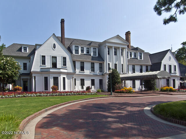 4 Lake Pinehurst Villas Road Pinehurst, NC 28374 - Photo 49 of 56 The Holly Inn