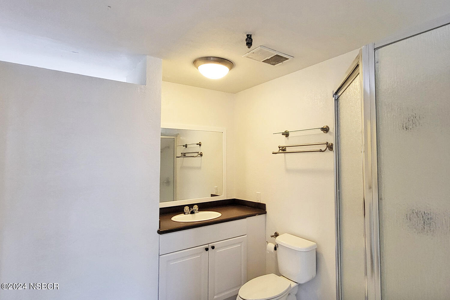 485 Alisal Road, Unit 236 Solvang, CA 93463 - Photo 6 of 19 485-Alisal-Rd-Ste-236-Bath1-MLS
