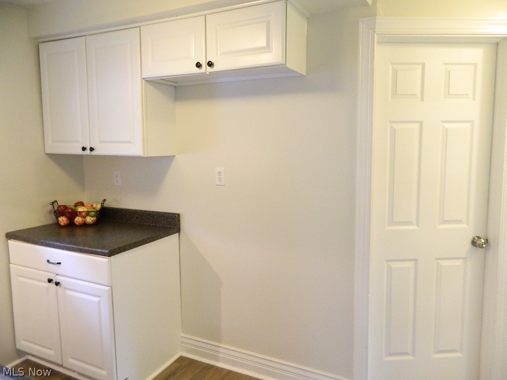 1521 Hubbard Road Madison, OH 44057 - Photo 8 of 35