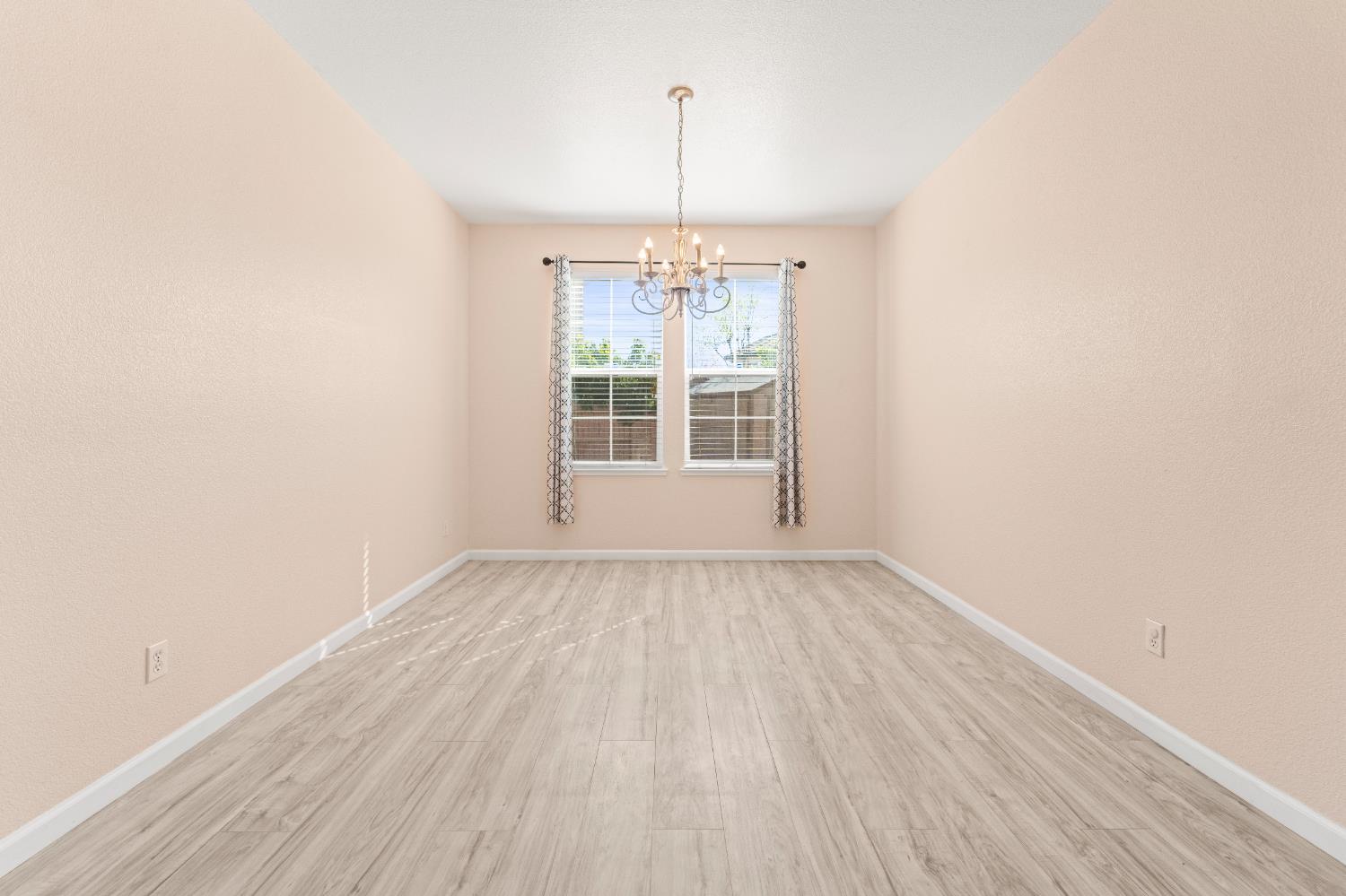 2310 Thistle Way Stockton, CA 95212 - Photo 8 of 70