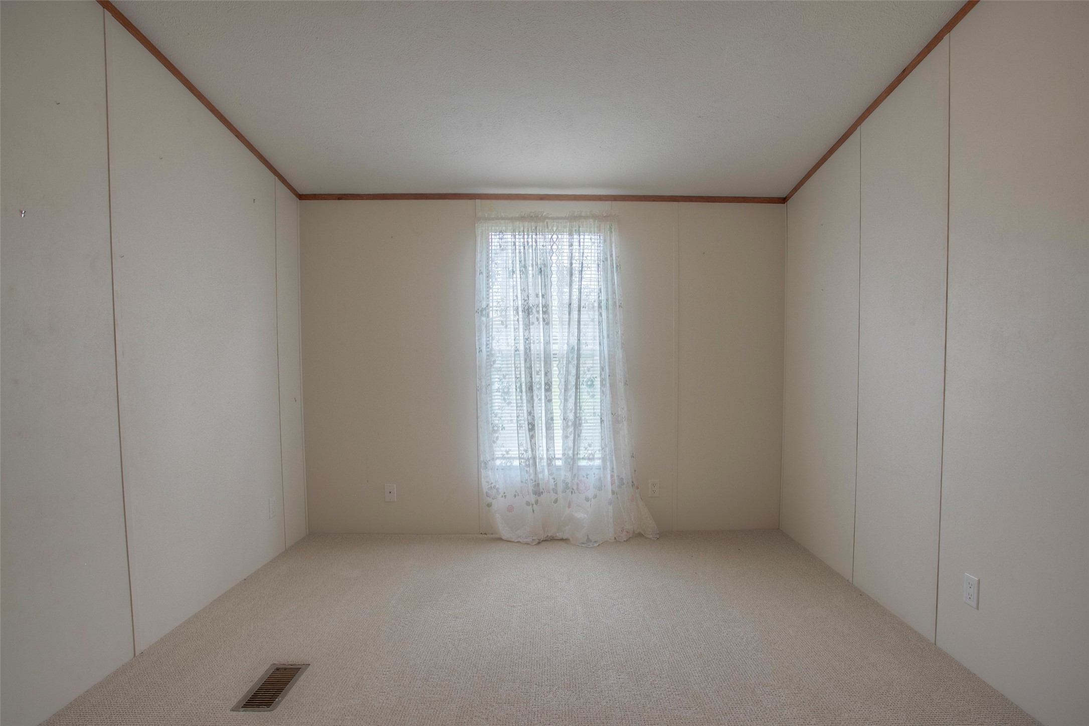 176 Low Keels Road Trinity, TX 75862 - Photo 27 of 46 an empty room with windows