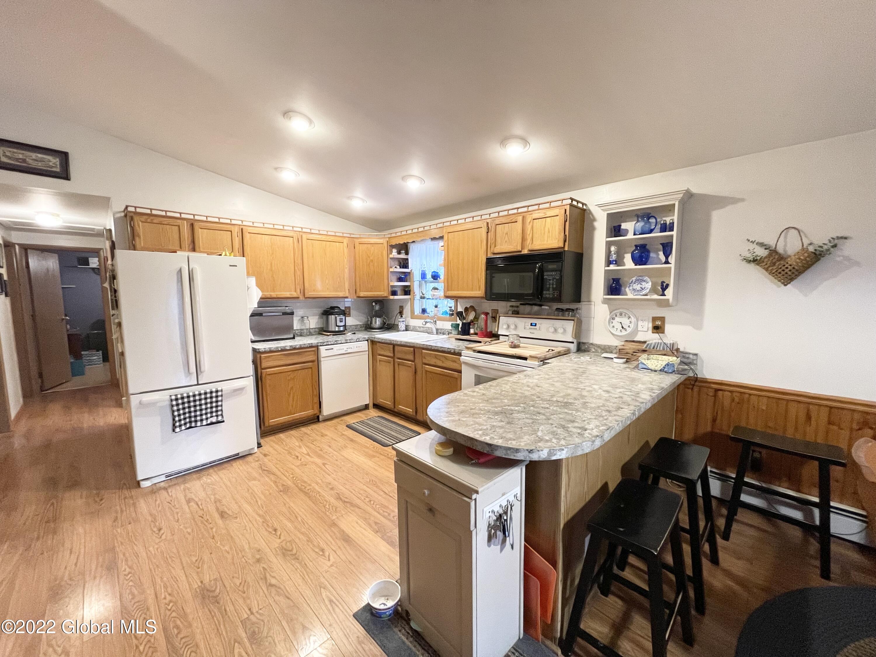 5 Wolfe Road Queensbury, NY 12804 - Photo 4 of 12 Kitchen W/Peninsula