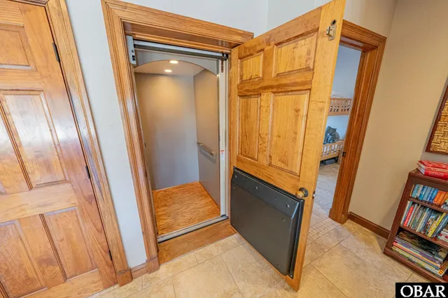 $2,299,000 | 58979 South Beach Drive, Hatteras, NC 27943