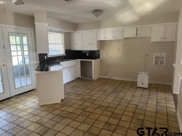 $1,500 | 3105 Faith Lane, Tyler, TX 75701