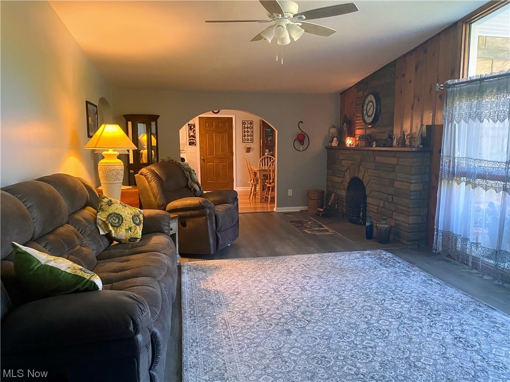 6377 Dupont Road Washington, WV 26181 - Photo 6 of 8