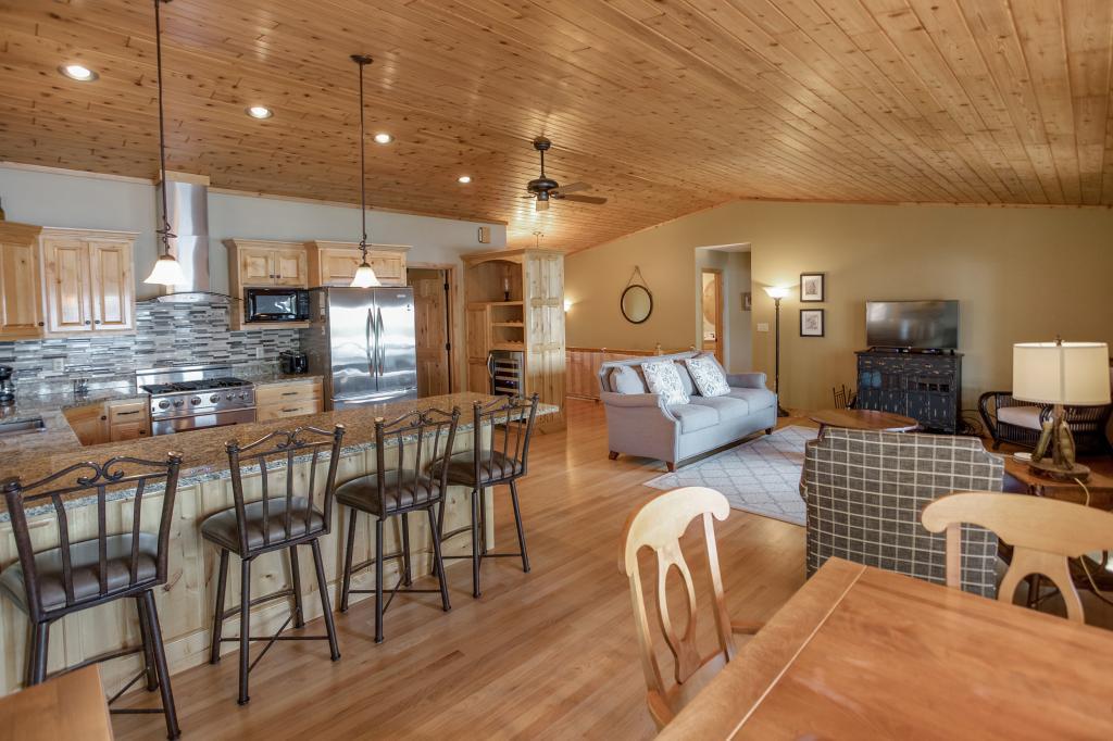 8895 Ossawinnamakee Road Breezy Point, MN 56472 - Photo 8 of 39 Gallery Image 8
