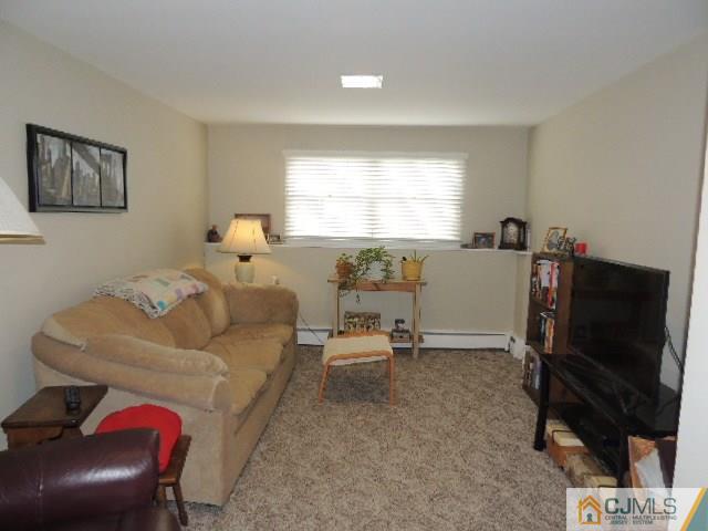 19 Landsdowne Road East Brunswick, NJ 08816 - Photo 13 of 18 Gallery Image 13