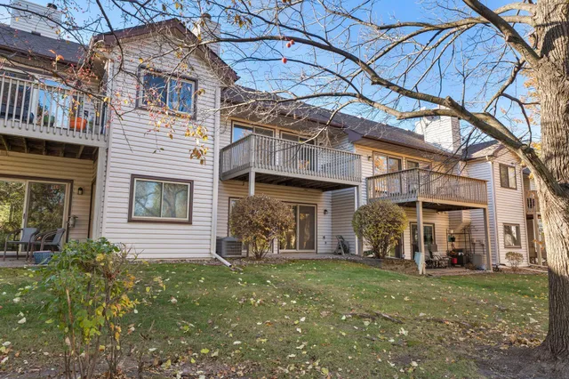 $199,900 | 4232 Magnolia Lane North, Unit 73, Plymouth, MN 55441
