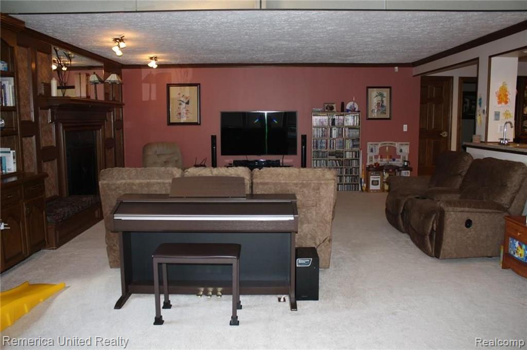 37402 Radde Street Clinton Township, MI 48036 - Photo 17 of 51 Gallery Image 17