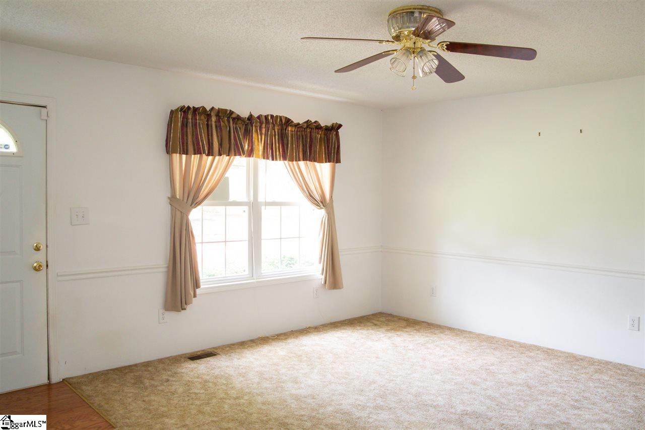 5425 Riverfork Road Waterloo, SC 29384 - Photo 2 of 26