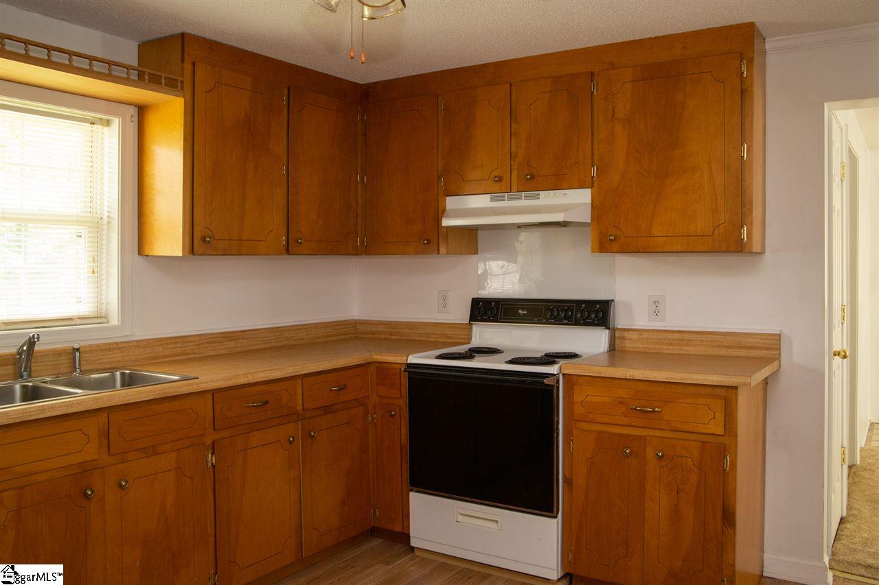 5425 Riverfork Road Waterloo, SC 29384 - Photo 4 of 26