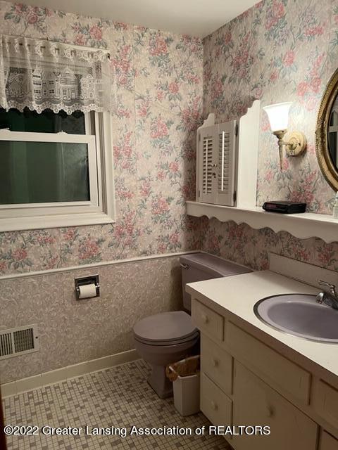 2020 Mitchell Road Williamston, MI 48895 - Photo 12 of 22 IMG_1393